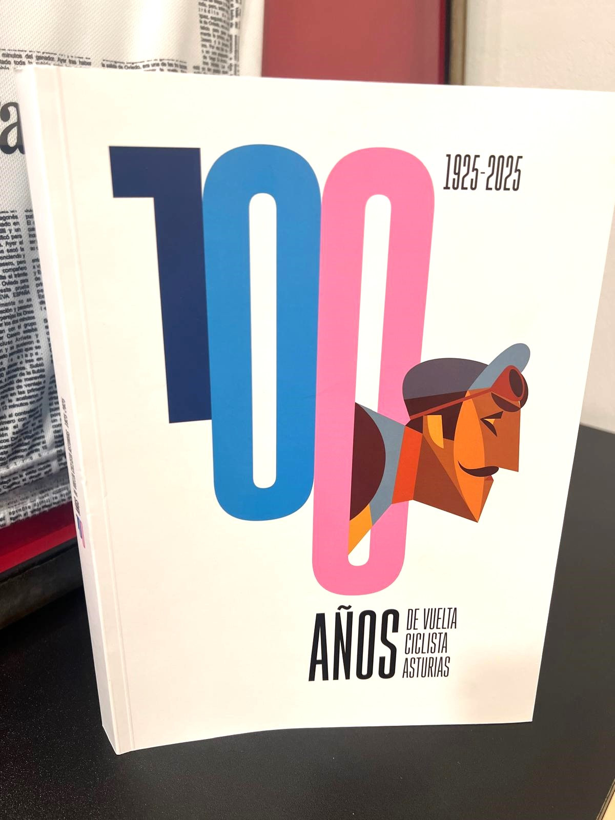 Libro Oficial Centenario "100 años de Vuelta Asturias" 4 Libro Oficial Centenario "100 años de Vuelta Asturias" - Imagen 4